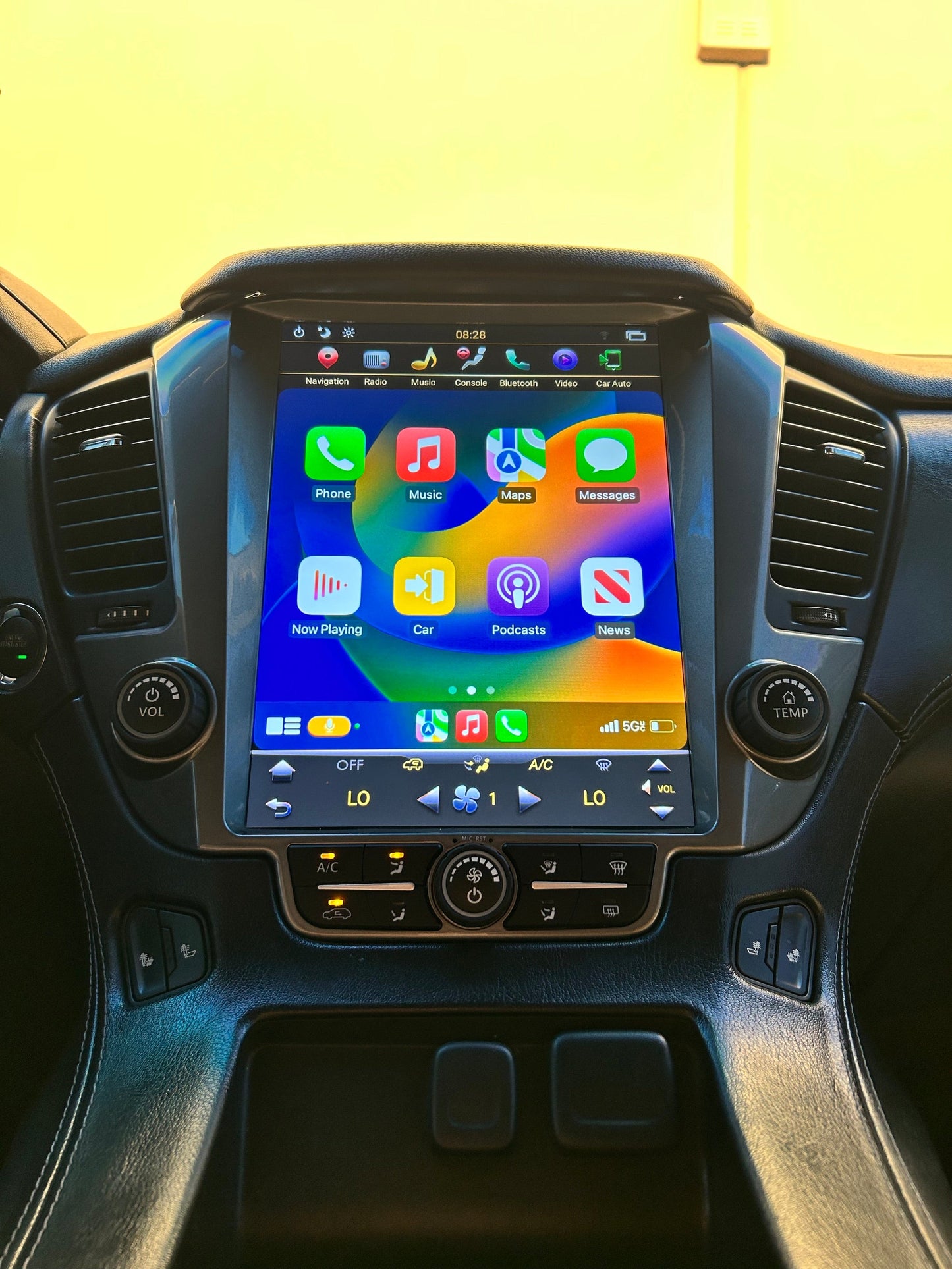 12.1/14.5" 13/14 Fast boot Vertical Screen Navigation Radio for Chevrolet Tahoe Suburban GMC Yukon 2015 - 2020